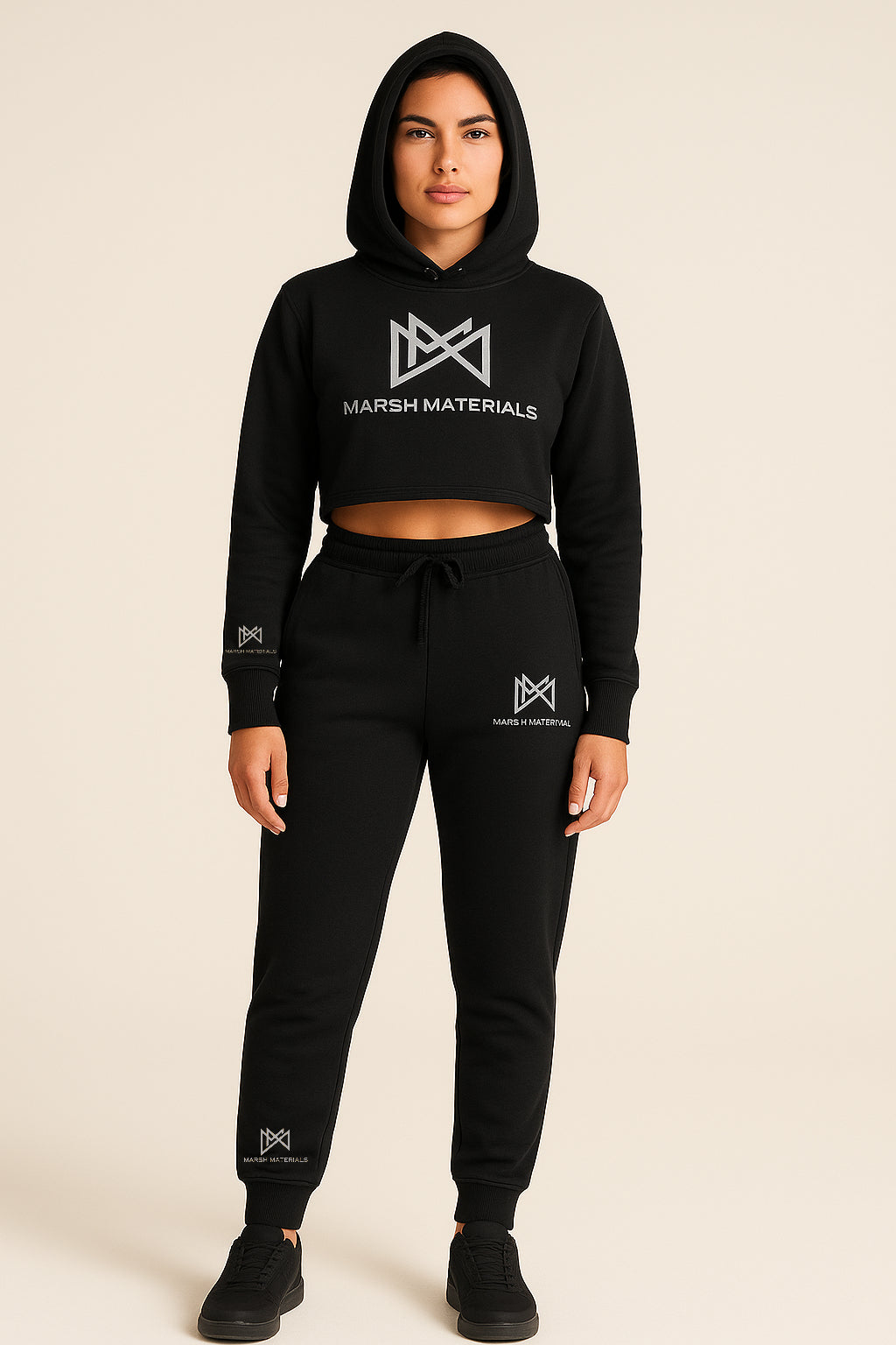Crop hoodie with reflective logo